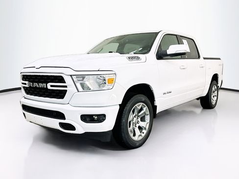 Used 2022 RAM 1500 Big Horn AWD/4WD image 3