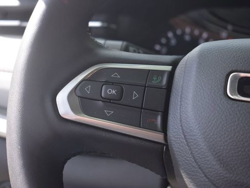 Used 2025 Jeep Compass Limited AWD/4WD image 14