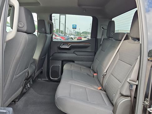 Used 2023 Chevrolet Silverado 1500 LT AWD/4WD image 29