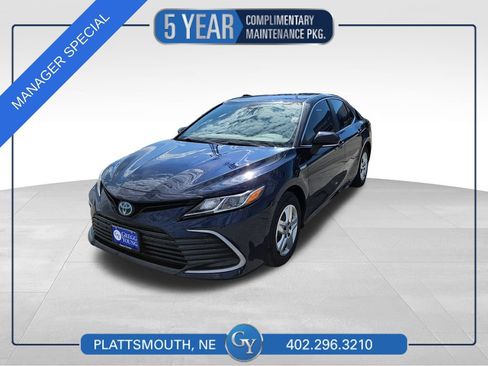 Used 2021 Toyota Camry LE FWD image 1