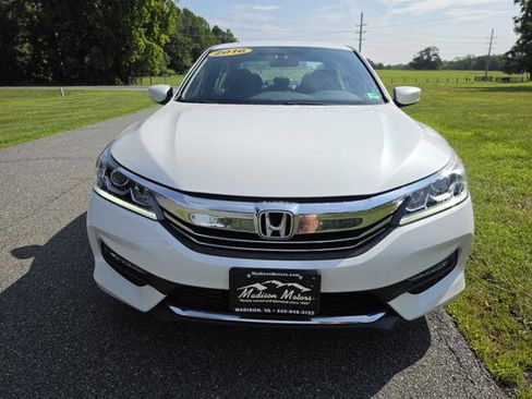 Used 2016 Honda Accord Sport image 3