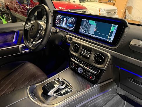 Used 2024 Mercedes-Benz G 550 w/ Final Edition w/ Olive Magno image 4