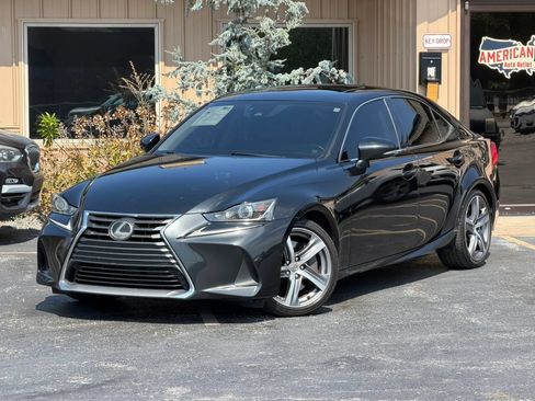 Used 2019 Lexus IS 300 w/ Premium Package RWD image 54
