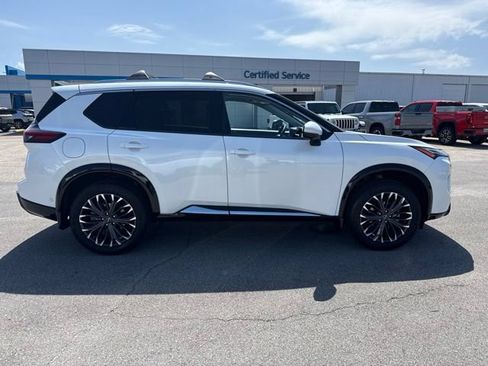 Used 2026 Nissan Rogue Platinum w/ Platinum Premium Package AWD/4WD image 8