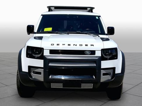 Used 2023 Land Rover Defender 110 S AWD/4WD image 4