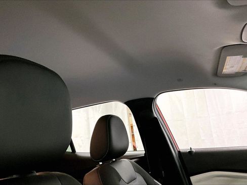 Used 2024 Chevrolet Trax LT w/ Driver Confidence Package image 21