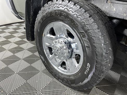 Used 2020 RAM 2500 Tradesman AWD/4WD image 13