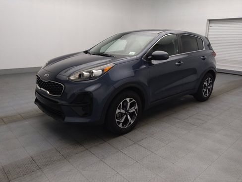 Used 2020 Kia Sportage LX FWD image 2