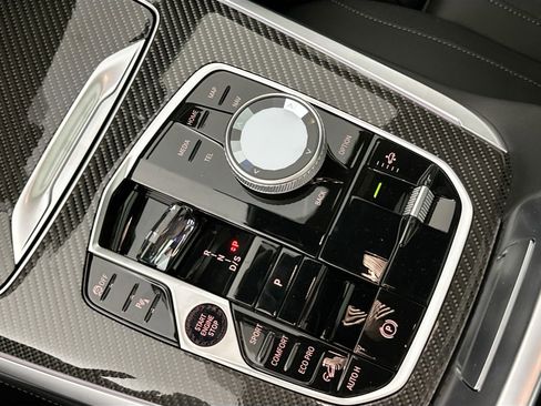 New 2026 BMW X7 M60i image 16