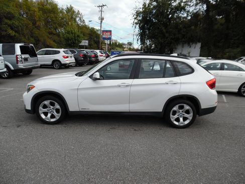 Used 2014 BMW X1 sDrive28i image 2