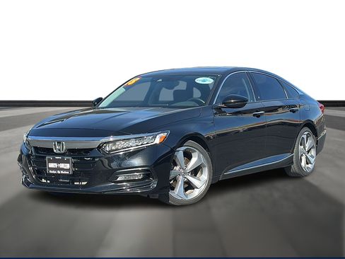 Used 2018 Honda Accord Touring image 1