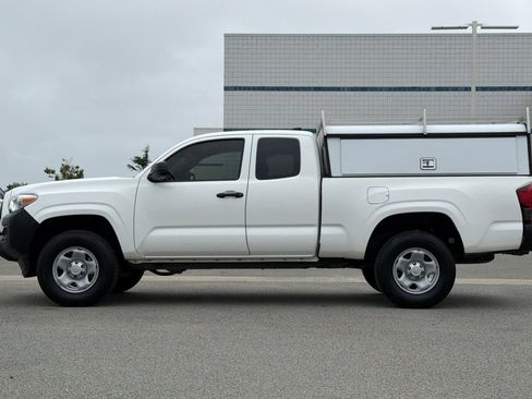 Used 2023 Toyota Tacoma SR RWD image 7