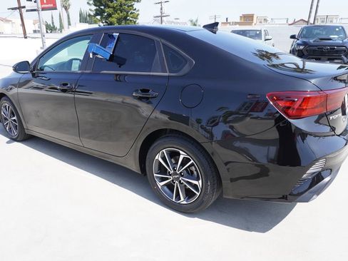 Used 2024 Kia Forte LXS w/ LXS Technology Package image 5