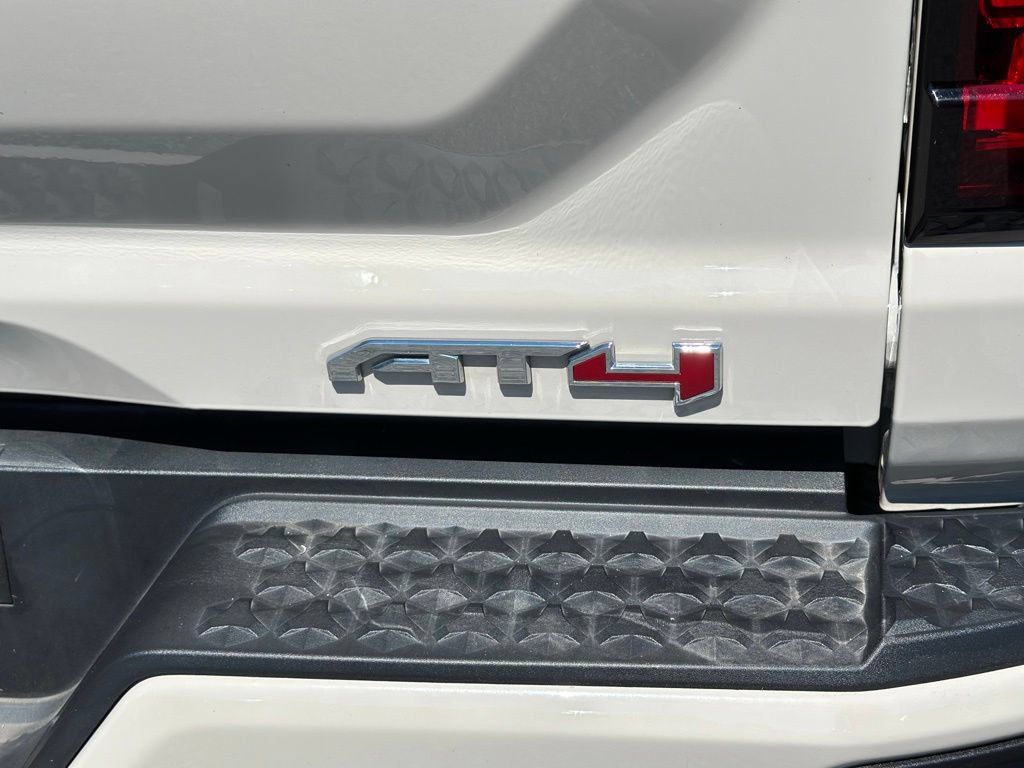 Certified 2026 GMC Canyon AT4 AWD/4WD image 45