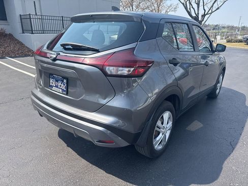 Used 2023 Nissan Kicks S image 4