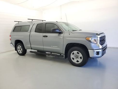 Used 2019 Toyota Tundra SR5 AWD/4WD image 4