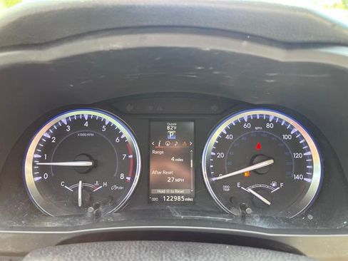 Used 2015 Toyota Highlander XLE image 10