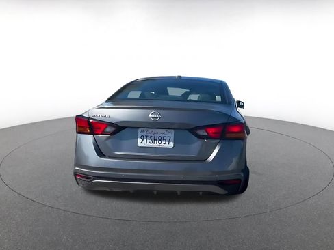 Used 2025 Nissan Altima 2.5 SV image 12