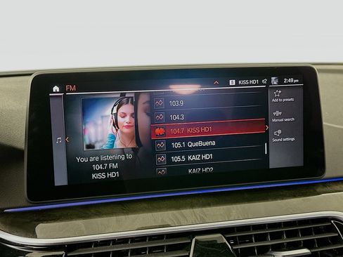 Used 2023 BMW 530i 530i w/ M Sport Package image 21