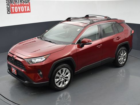 Used 2021 Toyota RAV4 XLE Premium AWD/4WD image 27