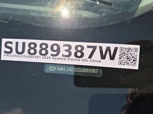 Certified 2025 Hyundai Elantra SEL FWD image 38