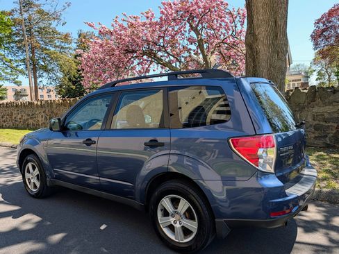 Used 2012 Subaru Forester 2.5X w/ Alloy Wheel Pkg AWD/4WD image 2