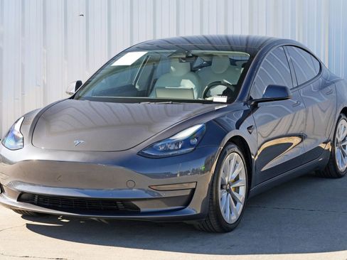 Used 2022 Tesla Model 3 image 47