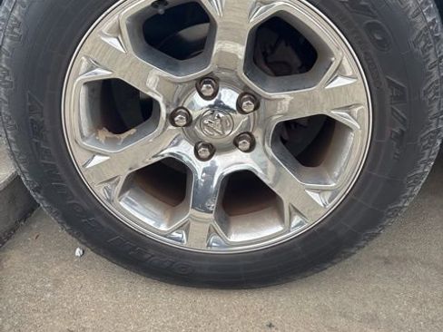 Used 2016 RAM 1500 Laramie w/ Convenience Group image 14