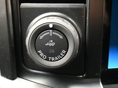 Used 2022 Ford F150 XLT w/ Equipment Group 302A High image 16