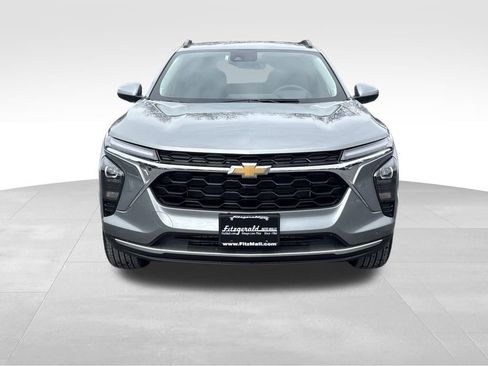 Certified 2026 Chevrolet Trax LT w/ Sunroof Package image 4