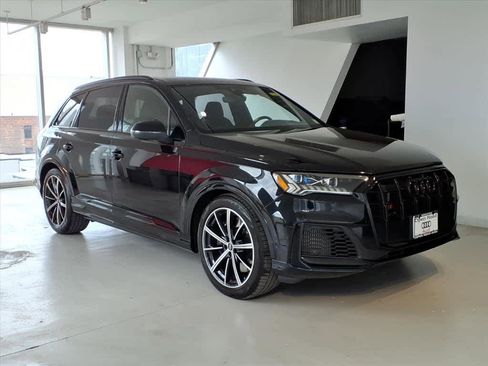 Certified 2021 Audi SQ7 Prestige w/ Prestige Package AWD/4WD image 3