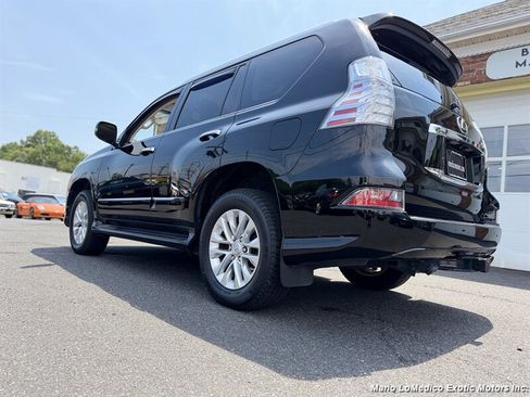 Used 2018 Lexus GX 460 Premium w/ Premium Package AWD/4WD image 10