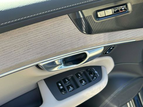 New 2026 Volvo XC90 B6 Plus w/ Protection Package Premier image 21