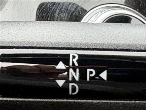 Used 2023 Mercedes-Benz C 300 Sedan image 7