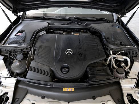 Used 2023 Mercedes-Benz E 450 Cabriolet image 25