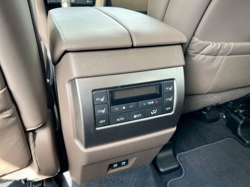 Certified 2023 Lexus GX 460 Premium w/ Accessory Package AWD/4WD image 21