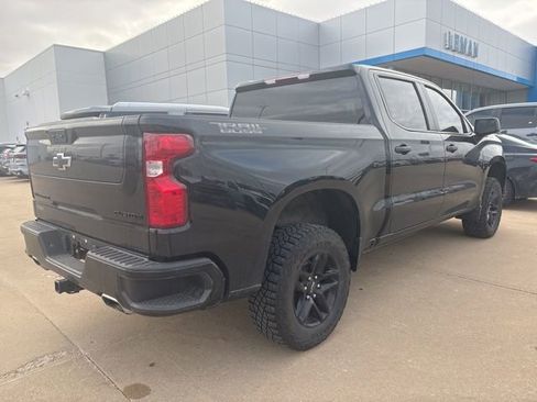 Used 2023 Chevrolet Silverado 1500 Custom Trail Boss w/ Midnight Edition image 5