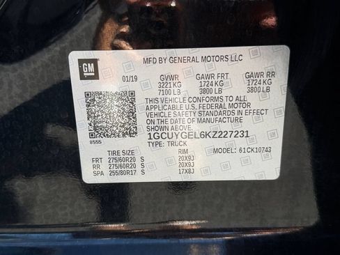 Used 2019 Chevrolet Silverado 1500 LTZ w/ LTZ Premium Package AWD/4WD image 37