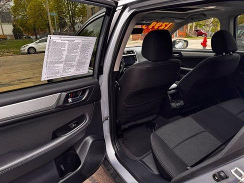 Used 2019 Subaru Outback 2.5i Premium w/ Protection Package #1 AWD/4WD image 17