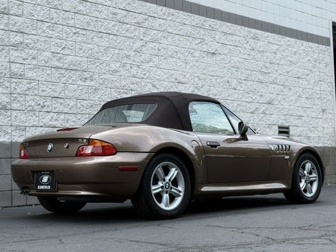 Used 2000 BMW Z3 2.5i RWD image 3