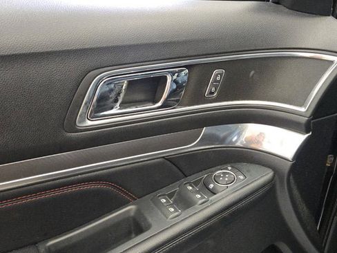 Used 2019 Ford Explorer Sport AWD/4WD image 21