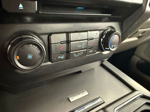 Used 2017 Ford F150 XLT w/ Equipment Group 302A Luxury AWD/4WD image 28