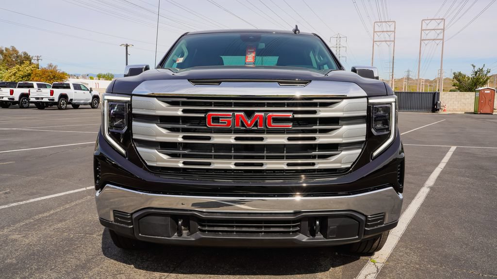 New 2026 GMC Sierra 1500 SLE w/ Max Trailering Package AWD/4WD image 4