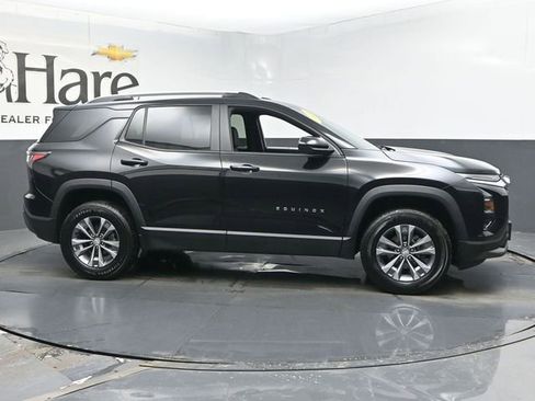 Used 2025 Chevrolet Equinox LT w/ Convenience Package II image 1