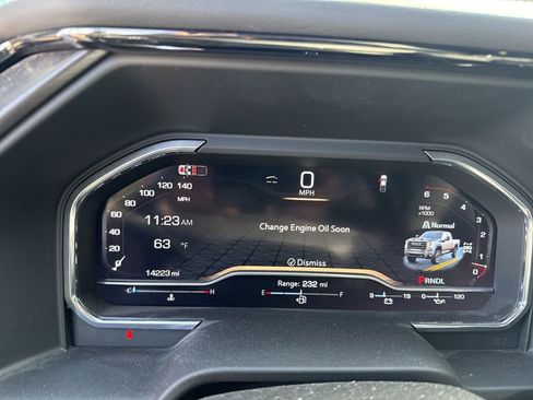 Used 2025 GMC Sierra 2500 AT4X image 19