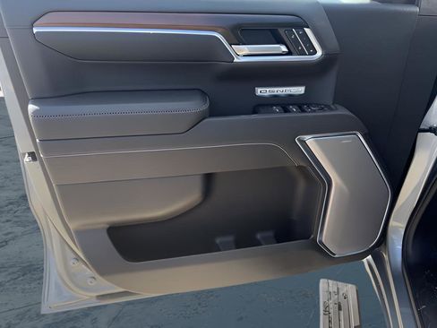 Used 2026 GMC Sierra 1500 Denali image 14