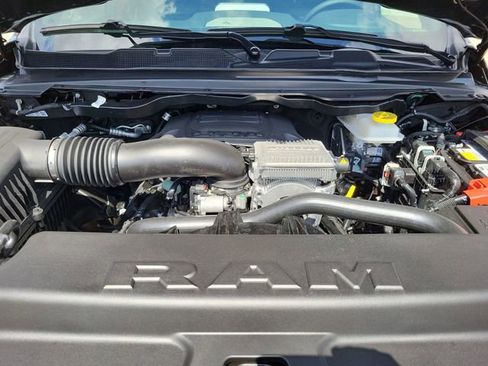 New 2026 RAM 1500 Laramie AWD/4WD image 17