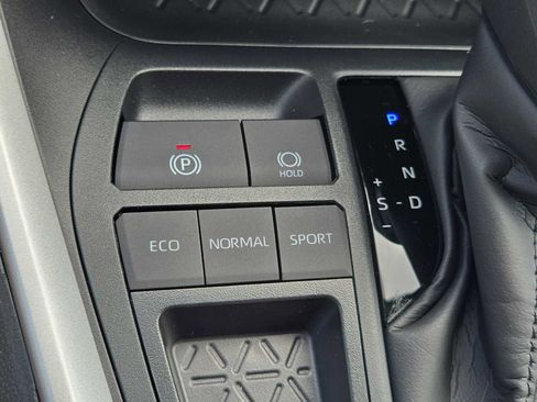 New 2025 Toyota RAV4 LE image 25