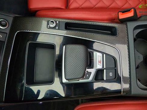Used 2025 Audi SQ5 Prestige AWD/4WD image 52