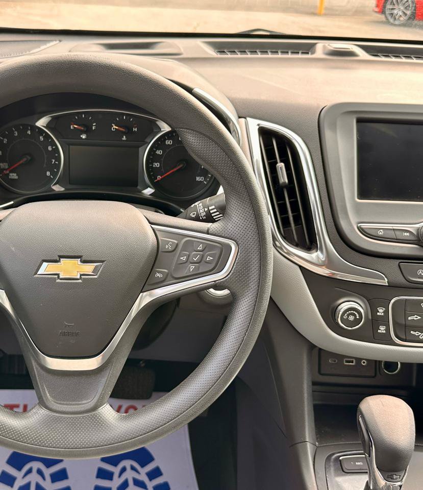 Used 2023 Chevrolet Equinox LS w/ LS Convenience Package AWD/4WD image 25